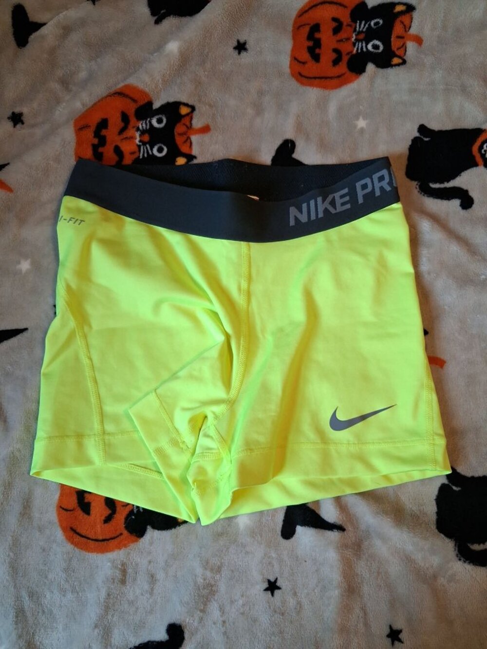 Nike Pro Shorts Size Small Women's Compression